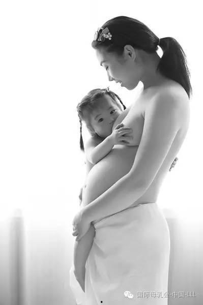 亚洲母乳在线视频